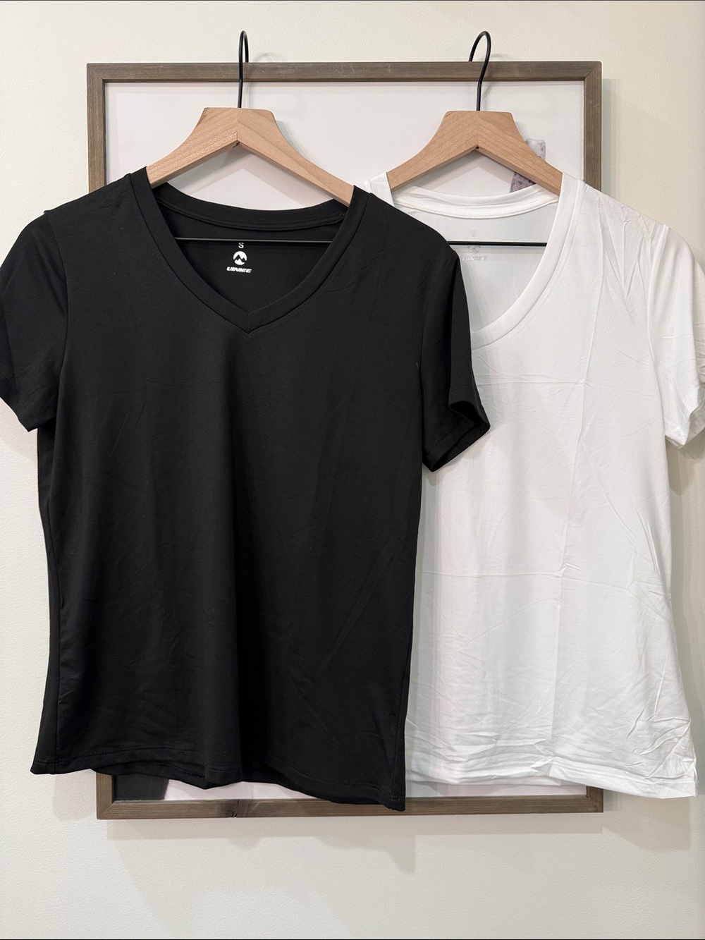 KevaMolly V Neck Short Sleeve Loose Fit Tee
